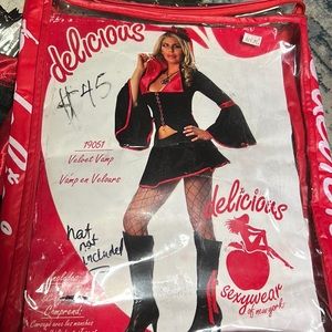 Halloween Costume Velvet Vamp.